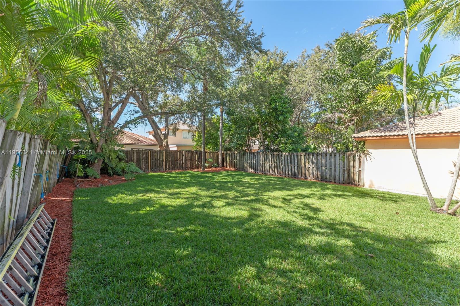 LAKES BY THE BAY SEC 11 - Residential