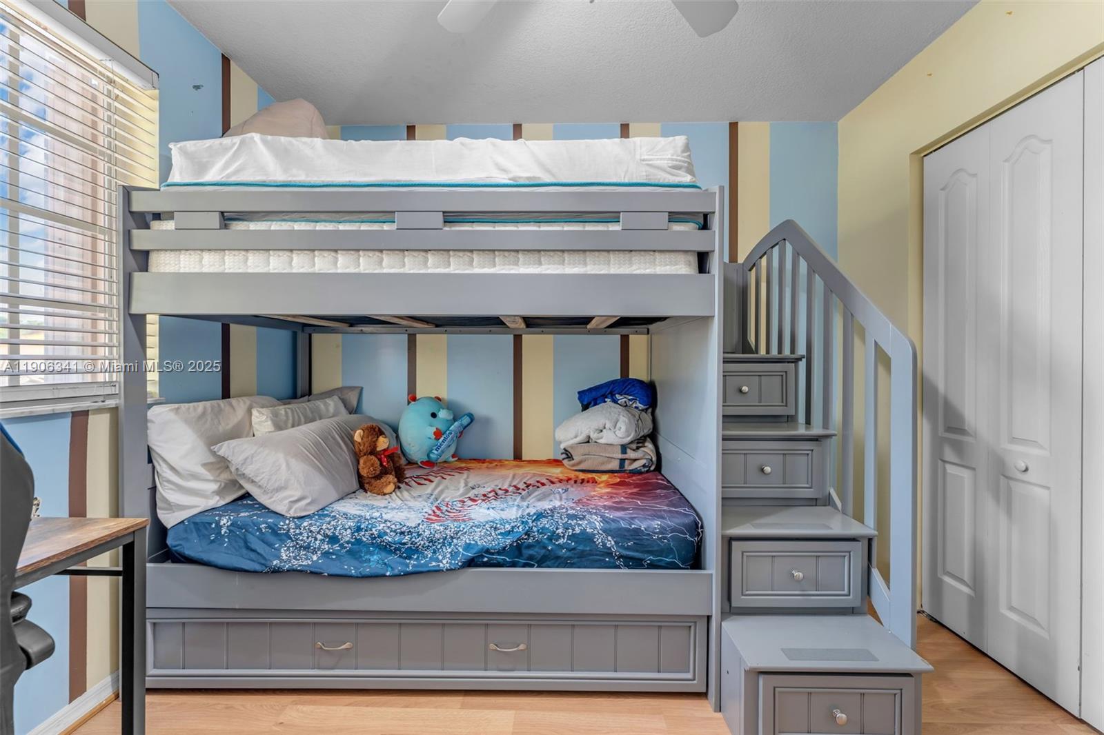 LAKES BY THE BAY SEC 11 - Residential