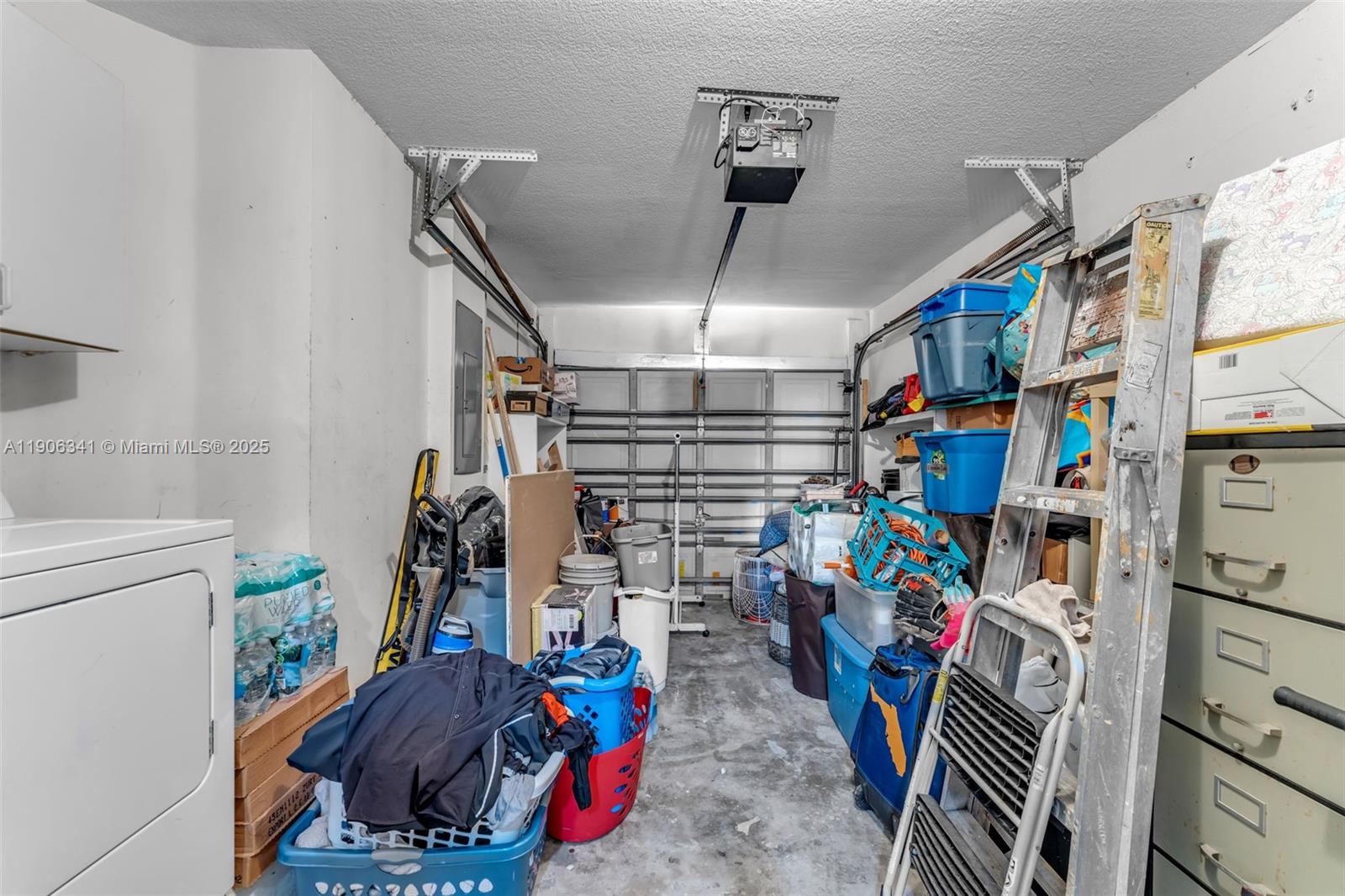 LAKES BY THE BAY SEC 11 - Residential