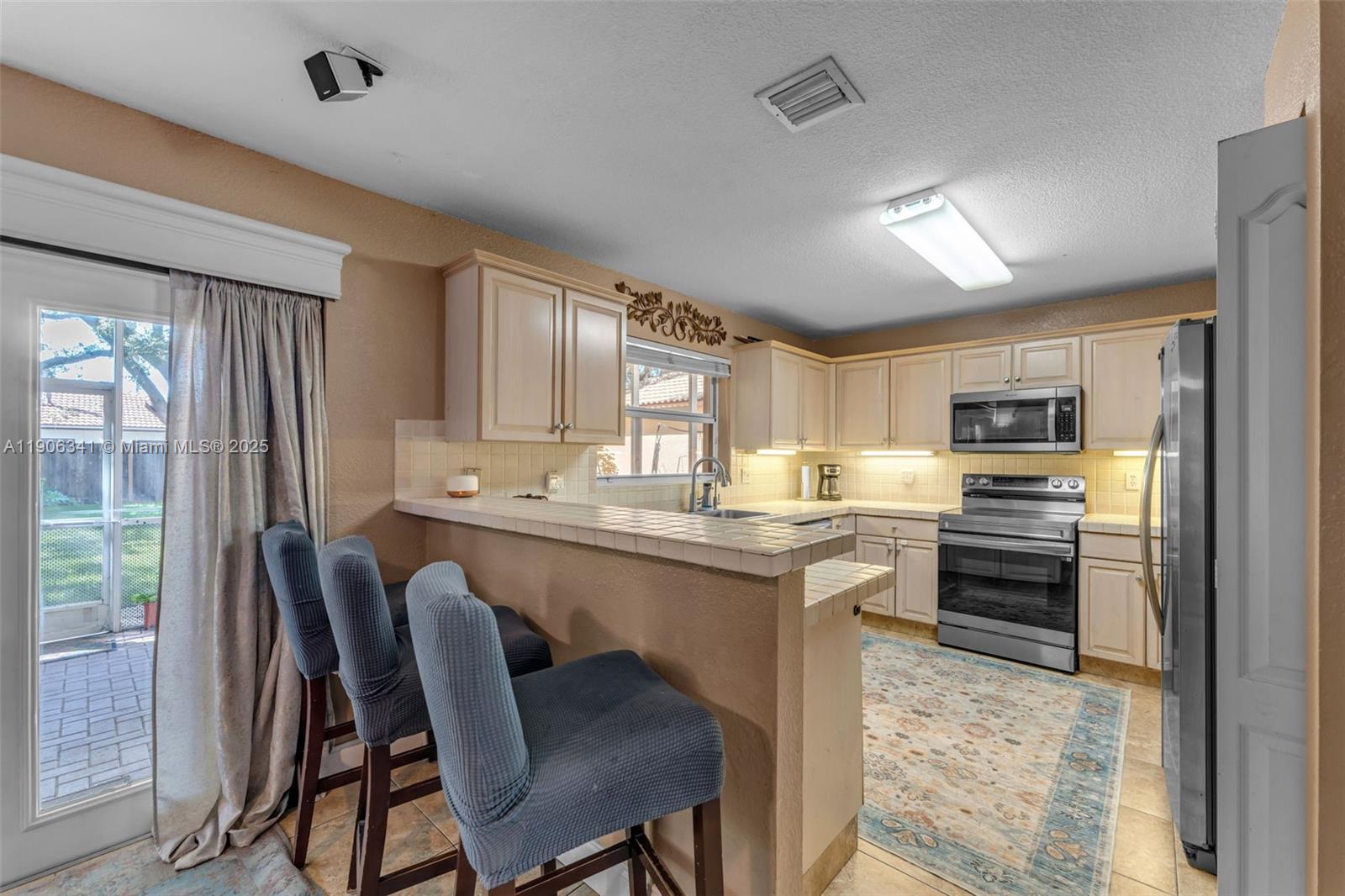 LAKES BY THE BAY SEC 11 - Residential