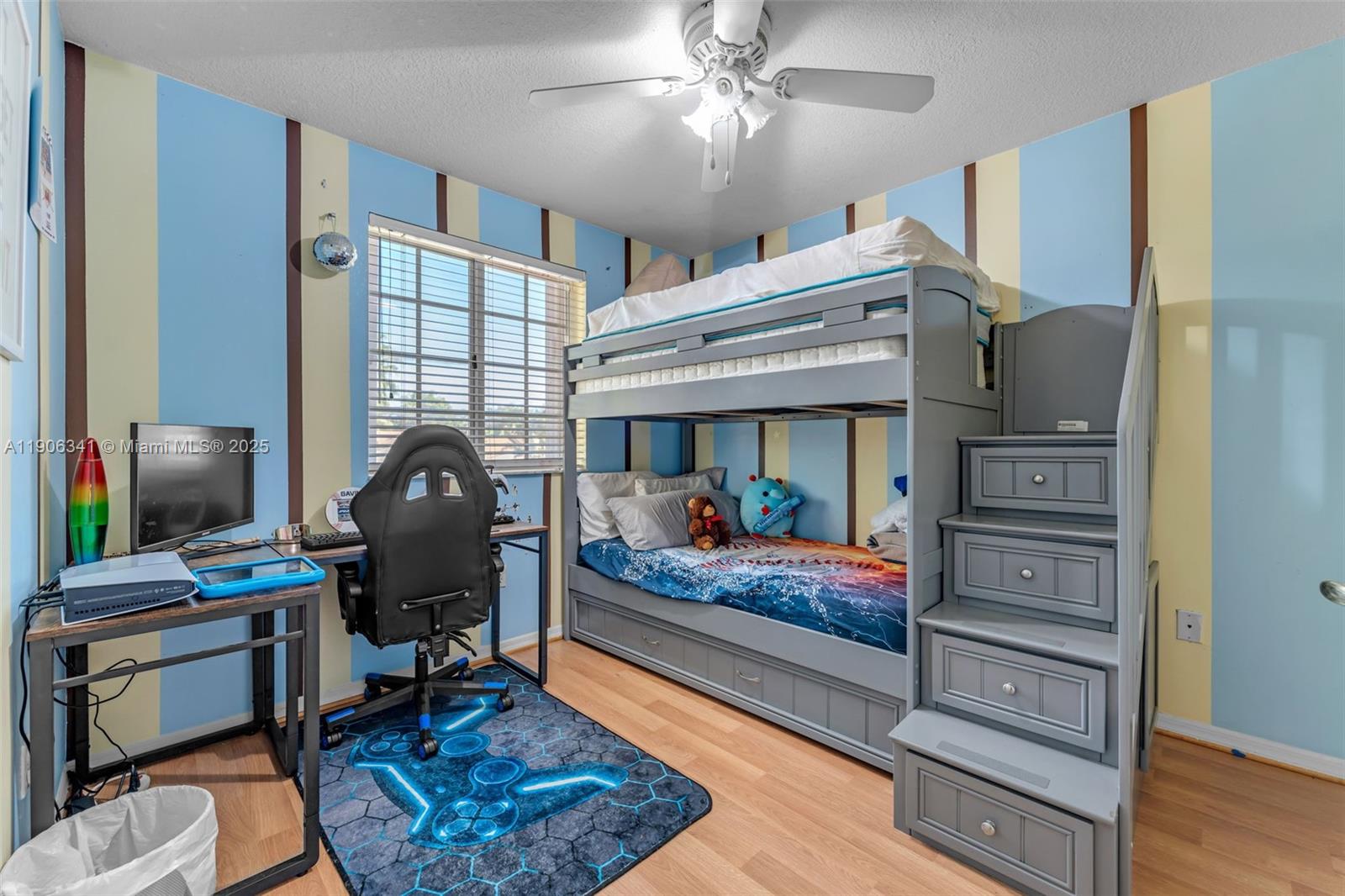 LAKES BY THE BAY SEC 11 - Residential