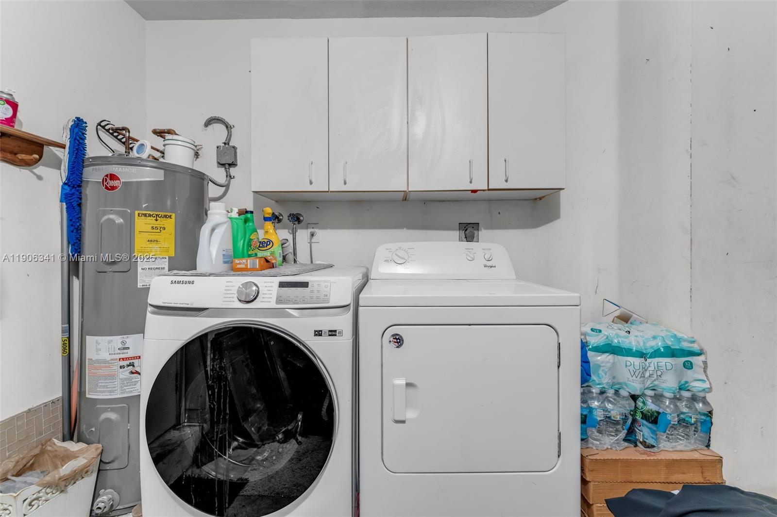 LAKES BY THE BAY SEC 11 - Residential