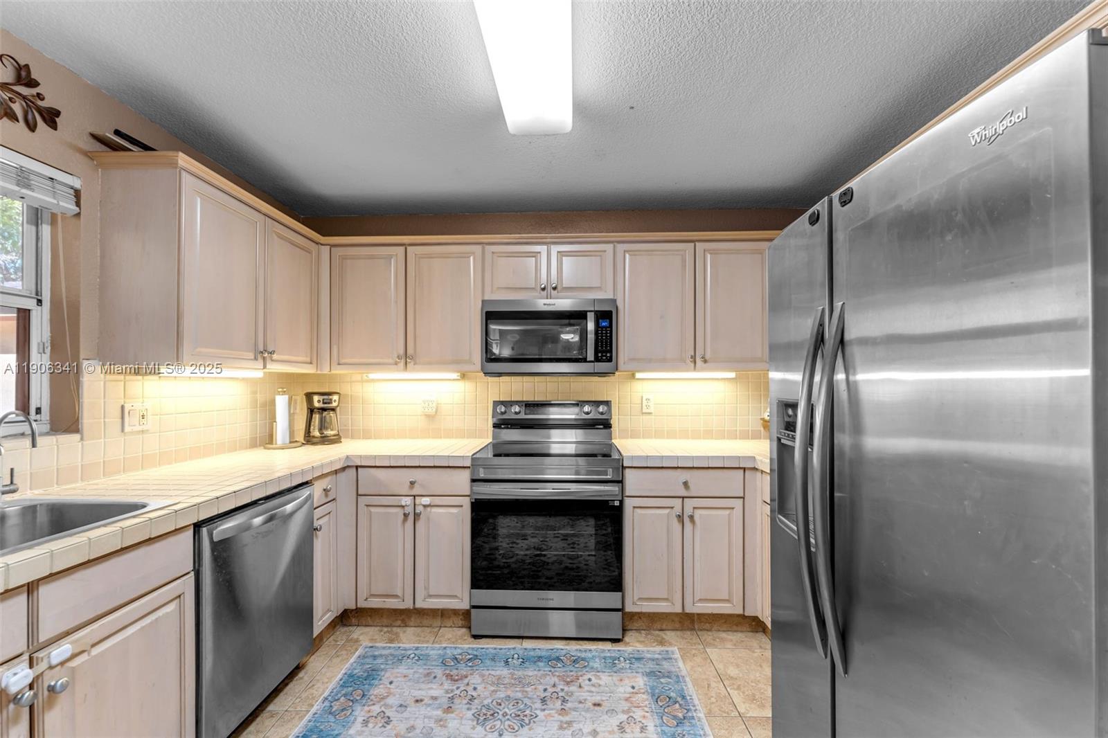 LAKES BY THE BAY SEC 11 - Residential