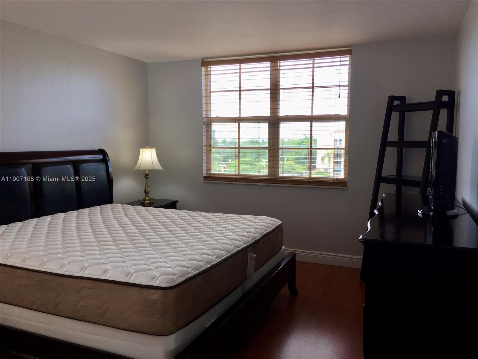 THE YACHT CLUB AT AVENTURA - Residential Lease