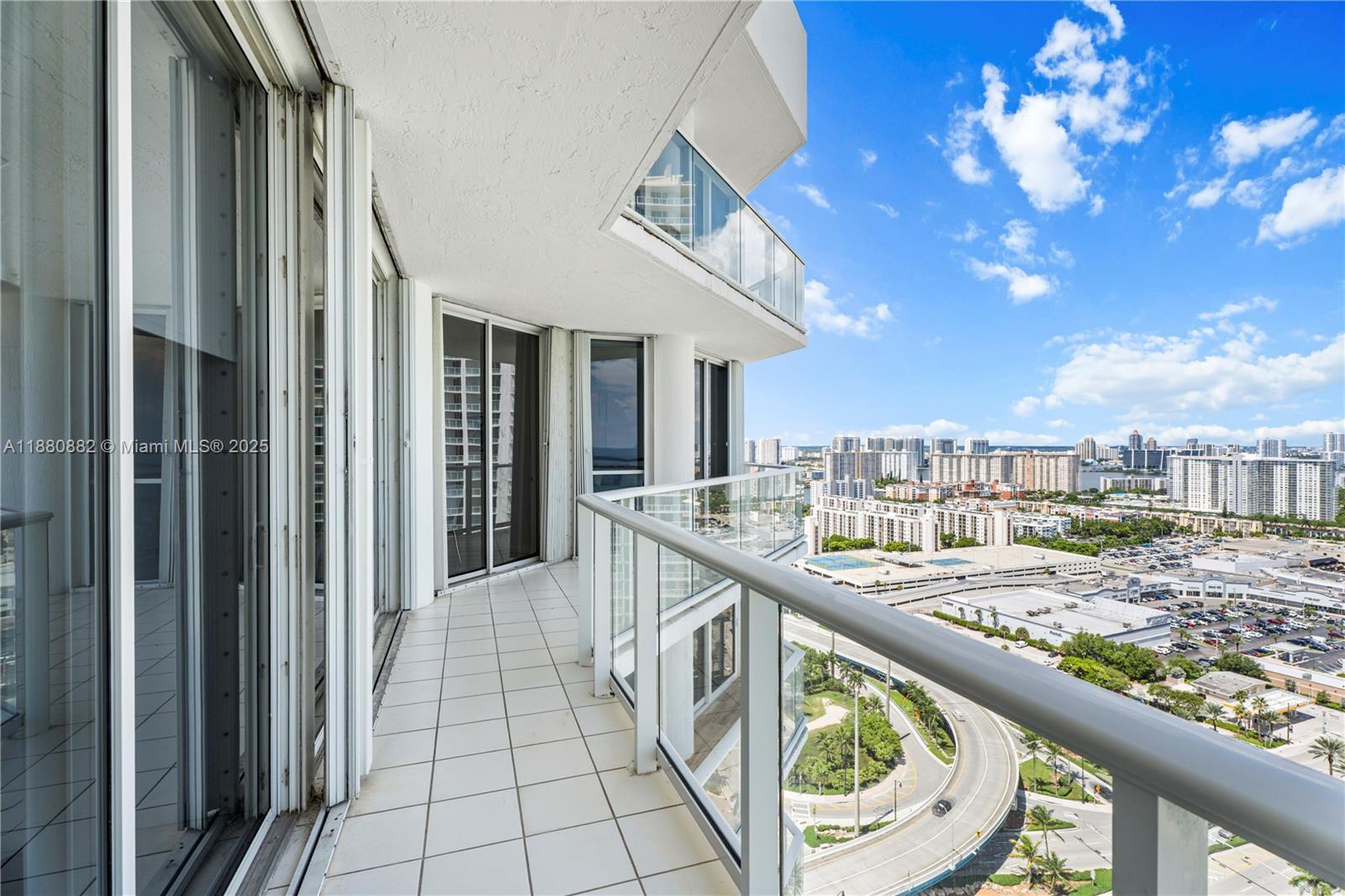 OCEANIA III CONDO - Residential