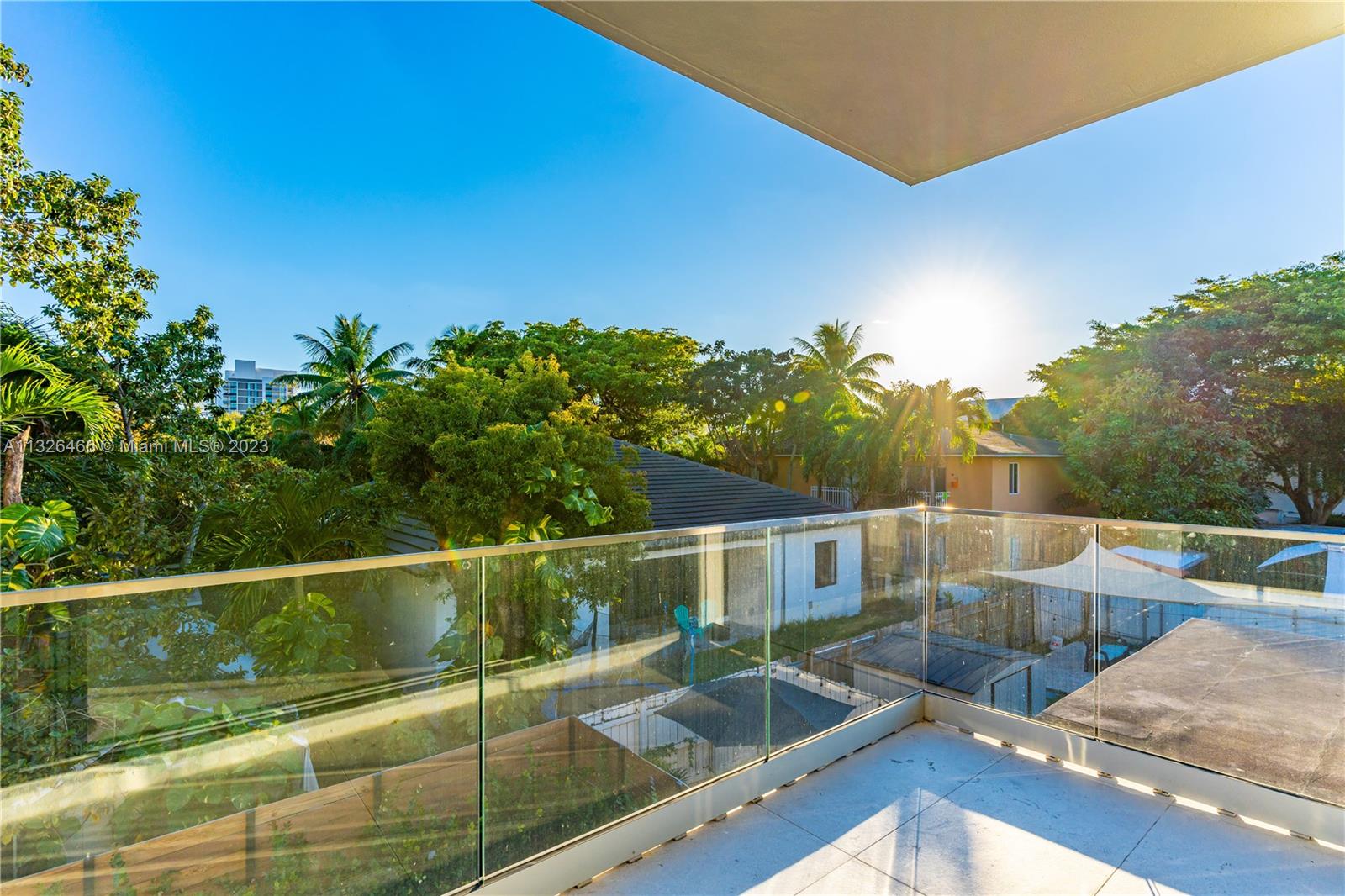 EUGENIA GROVES PARK - Residential