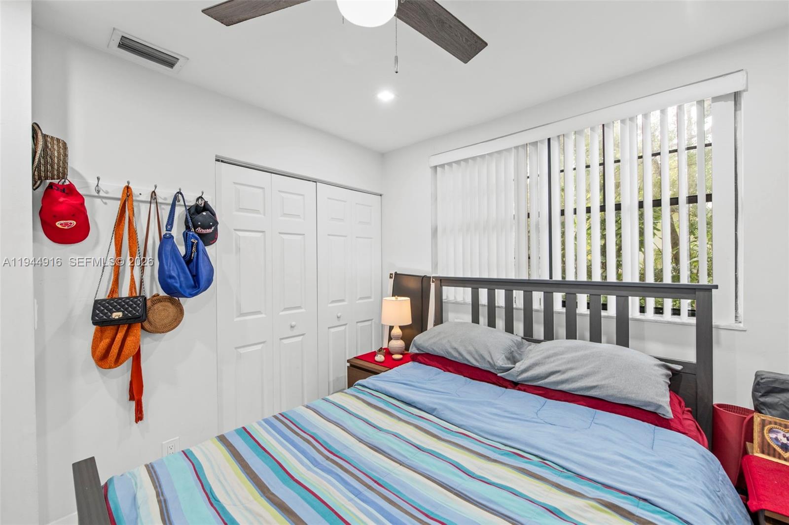 COUNTRY PARK CONDO - Residential