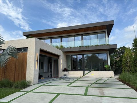 3136 Prairie Ave Miami Beach FL 33140