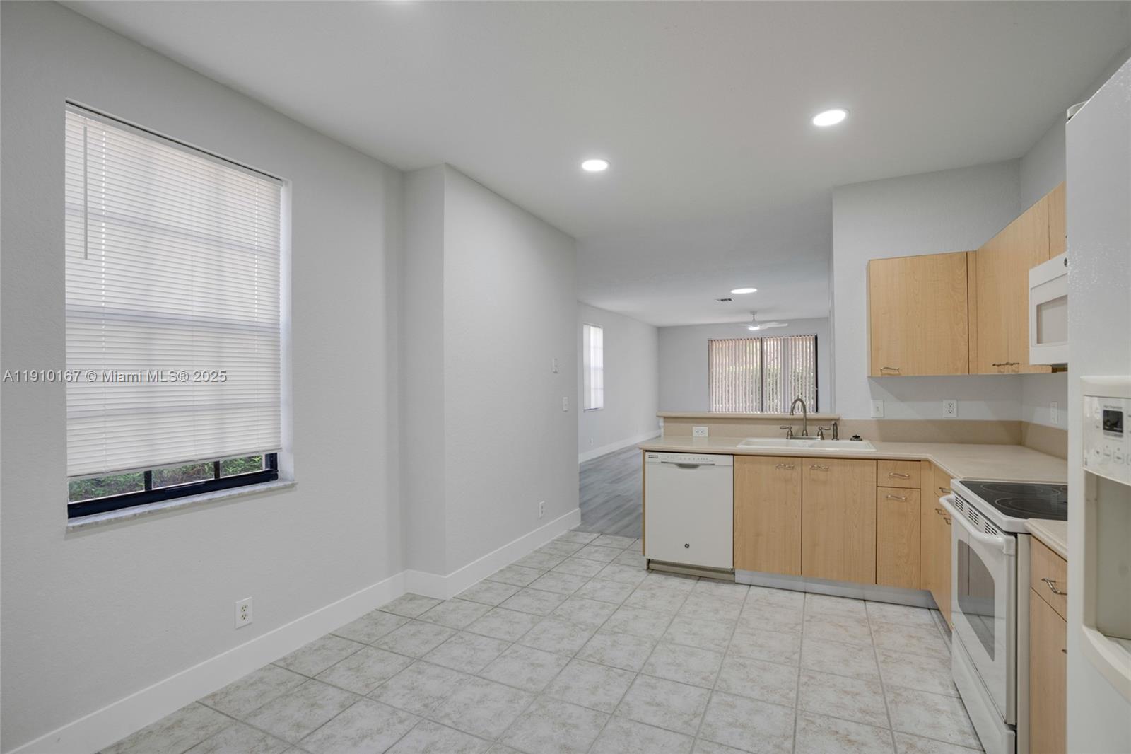 SECTOR 8 9 & 10 PLAT(BLKS - Residential Lease