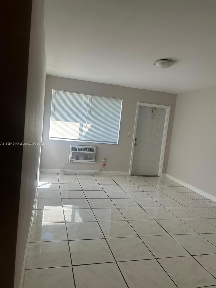 Multifamily Home in the Desired Miramar Neighborhood 1 Bedroom 1 Bathroom, Home offering Stainless Steel Appliances, Wall AC, 1 Parking Space, Water, Trash and Landscape included. Conveniently located close to everything, Highways, Beaches, Restaurants, Shopping Centers and More! Don't miss this opportunity. MUST SEE!.. Hurry Up!!!