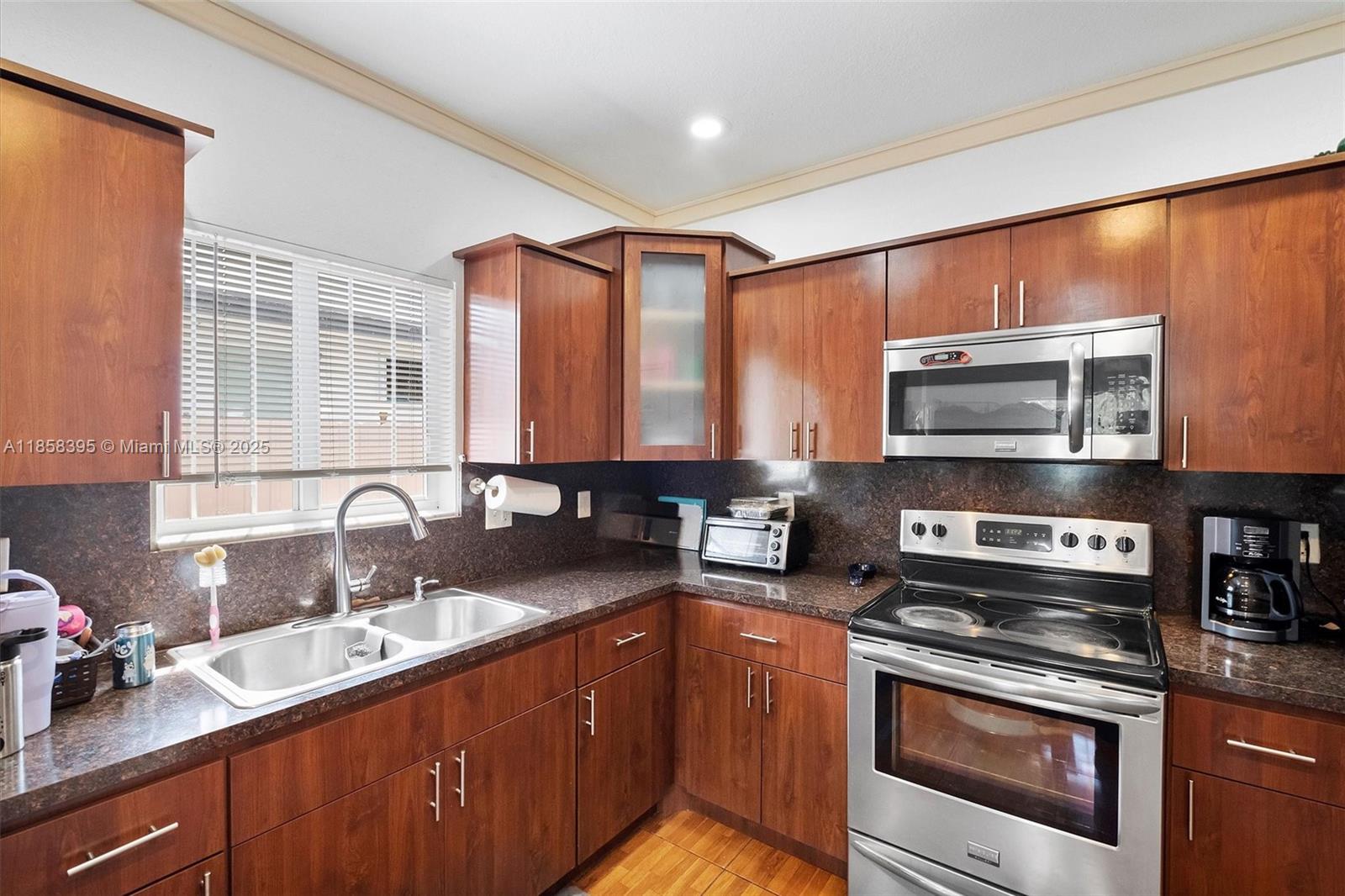 ORANGE RIDGE - Residential