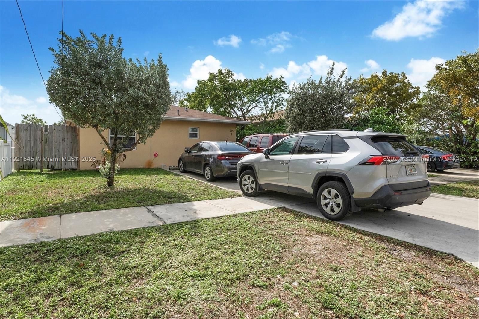 OCEAN PARK - Residential Lease