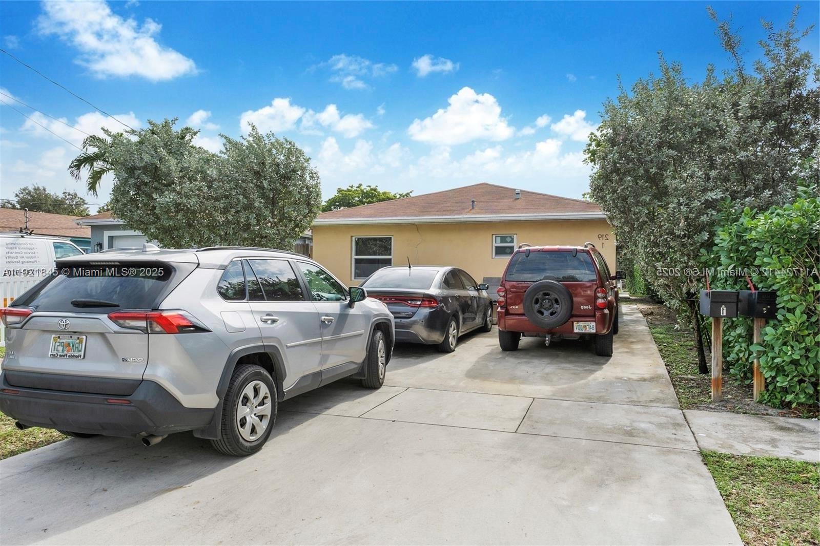 OCEAN PARK - Residential Lease