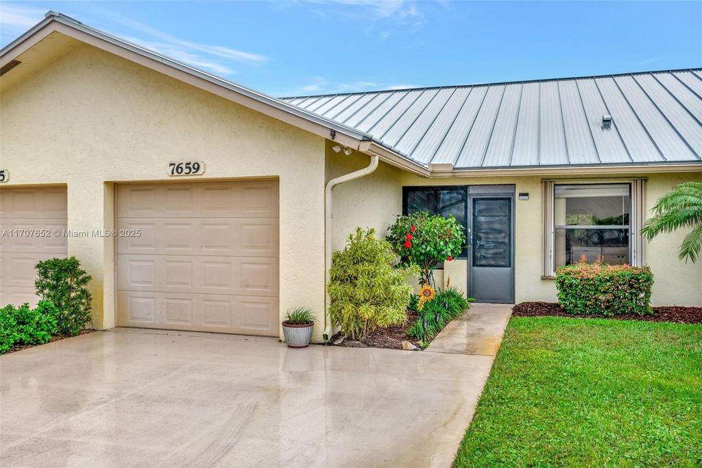 Photo of 7659 SE Sugar Sand Cir, Hobe Sound, FL 33455 (MLS # A11707652)