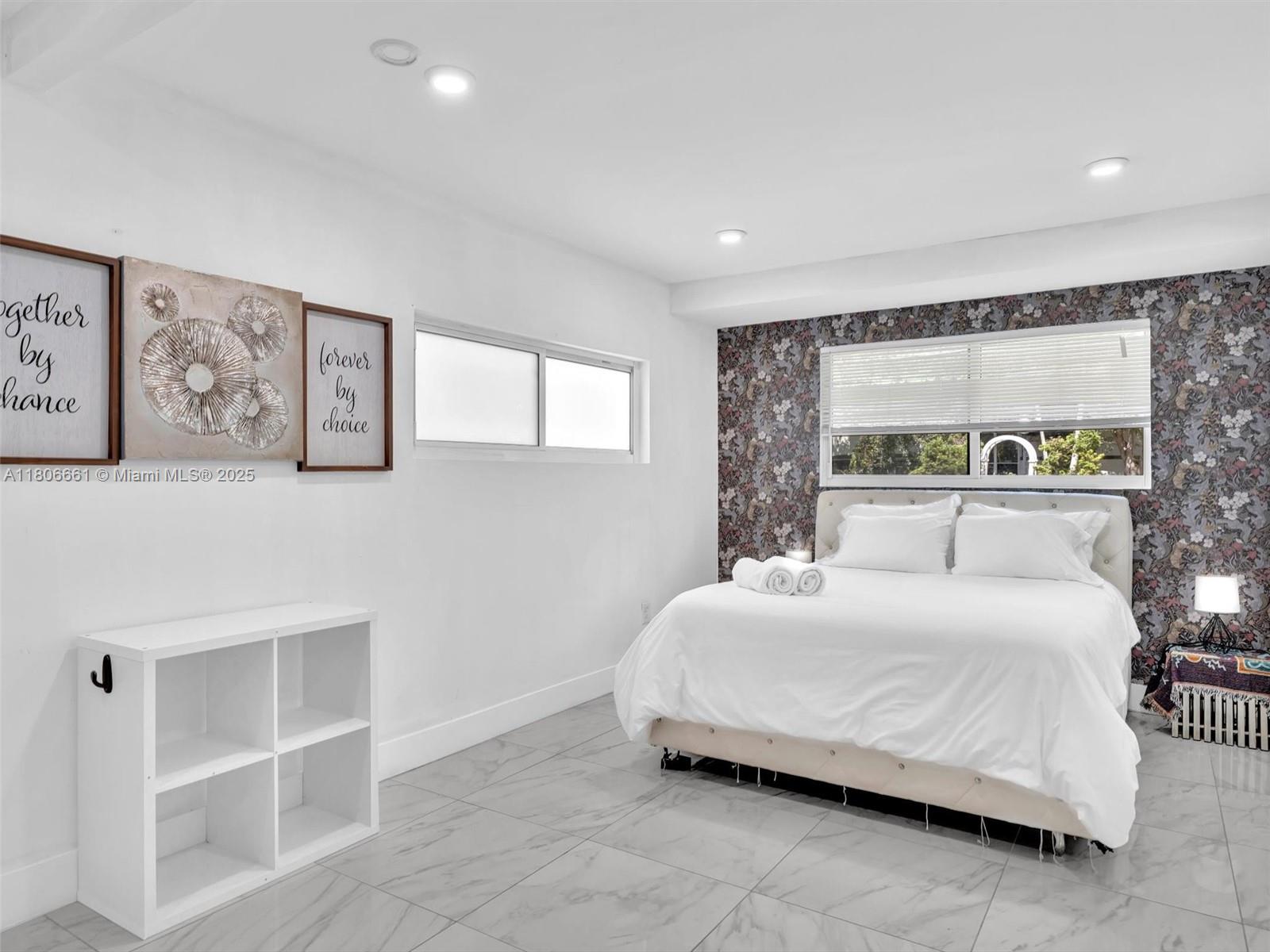 LAUDERDALE ISLES NO 2-BLK - Residential