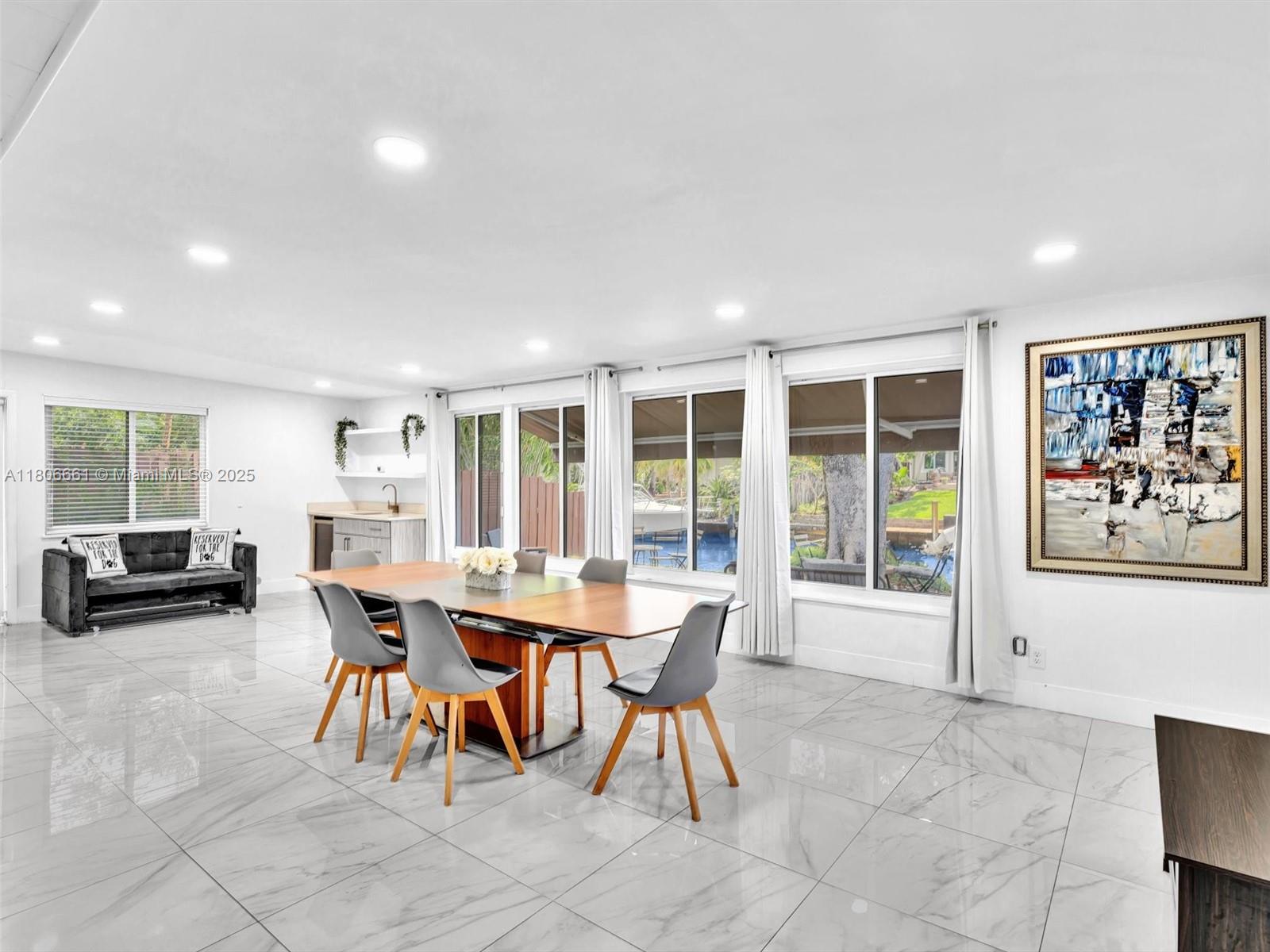 LAUDERDALE ISLES NO 2-BLK - Residential