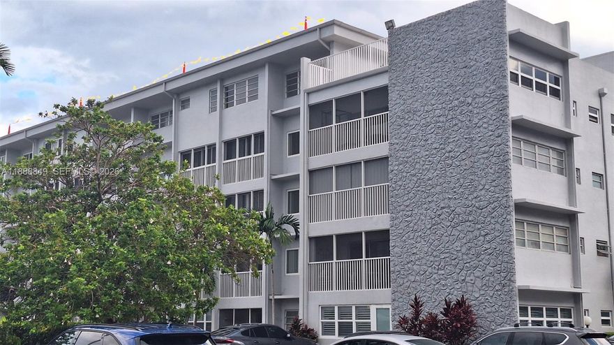 REDUCED !!! TOTAL RESTORATION PROJECT TO BEAUTIFY EXTERIOR OF BUILDING AND GROUNDS. FIRST GULFSTREAM GARDEN IS LOCATED JUST A BLOCK FROM US-1 WHERE MAJOR RETAIL PROJECTS ARE PLANNED. LOCATED BETWEEN FORT LAUDERDALE  AND MIAMI. JUST  FIVE MINUTES DRIVE TO AVENTURA AND A SHORT WALK TO THE BEACH. PRICED TO SELL!!!