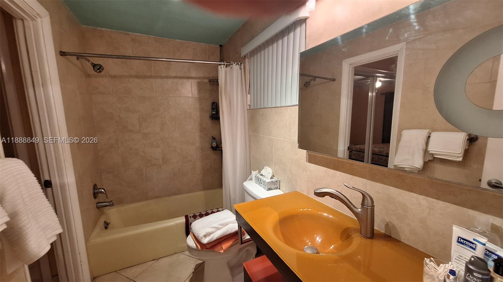 FIRST GULFSTREAM GARDEN - Residential