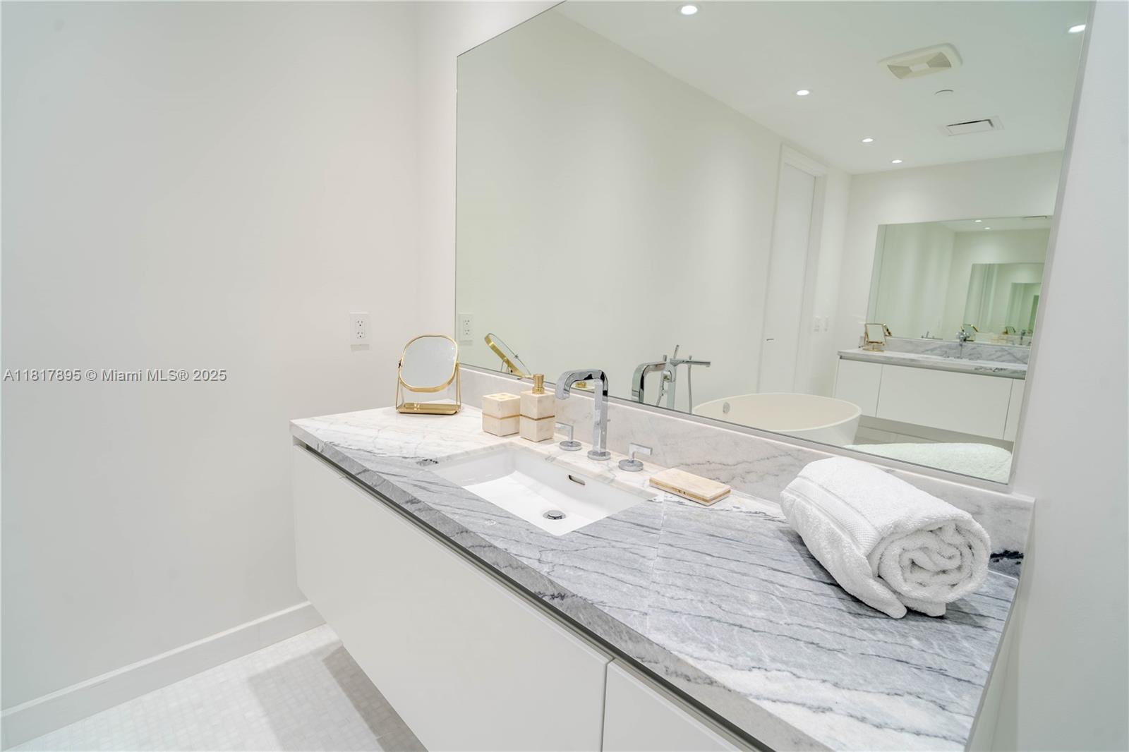 Missoni Baia - Residential Lease