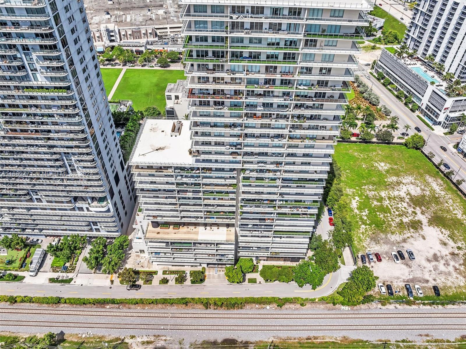 TWO MIDTOWN MIAMI CONDO - Residential
