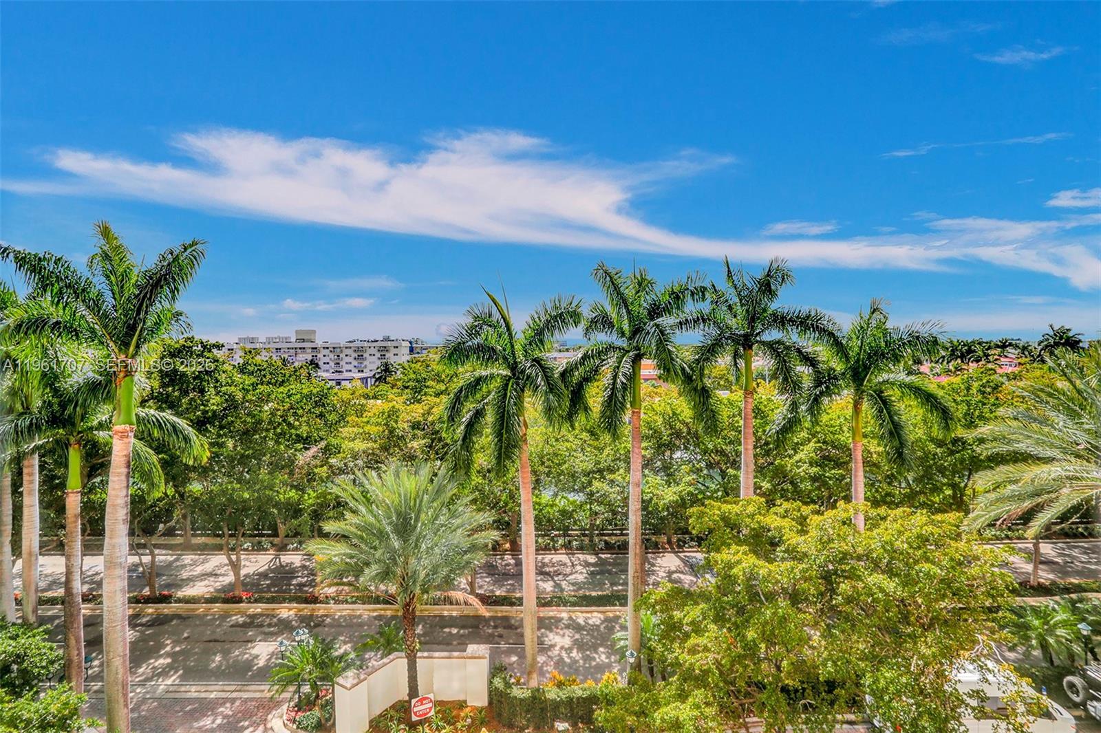 ¤2000 ISL BLVD WILLIAMS IS - Residential