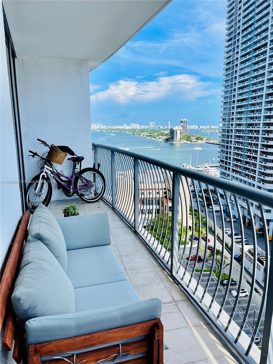 Rental Property at 1750 N Bayshore Dr 1706, Miami, Broward County, Florida - Bedrooms: 1 
Bathrooms: 1  - $2,900 MO.