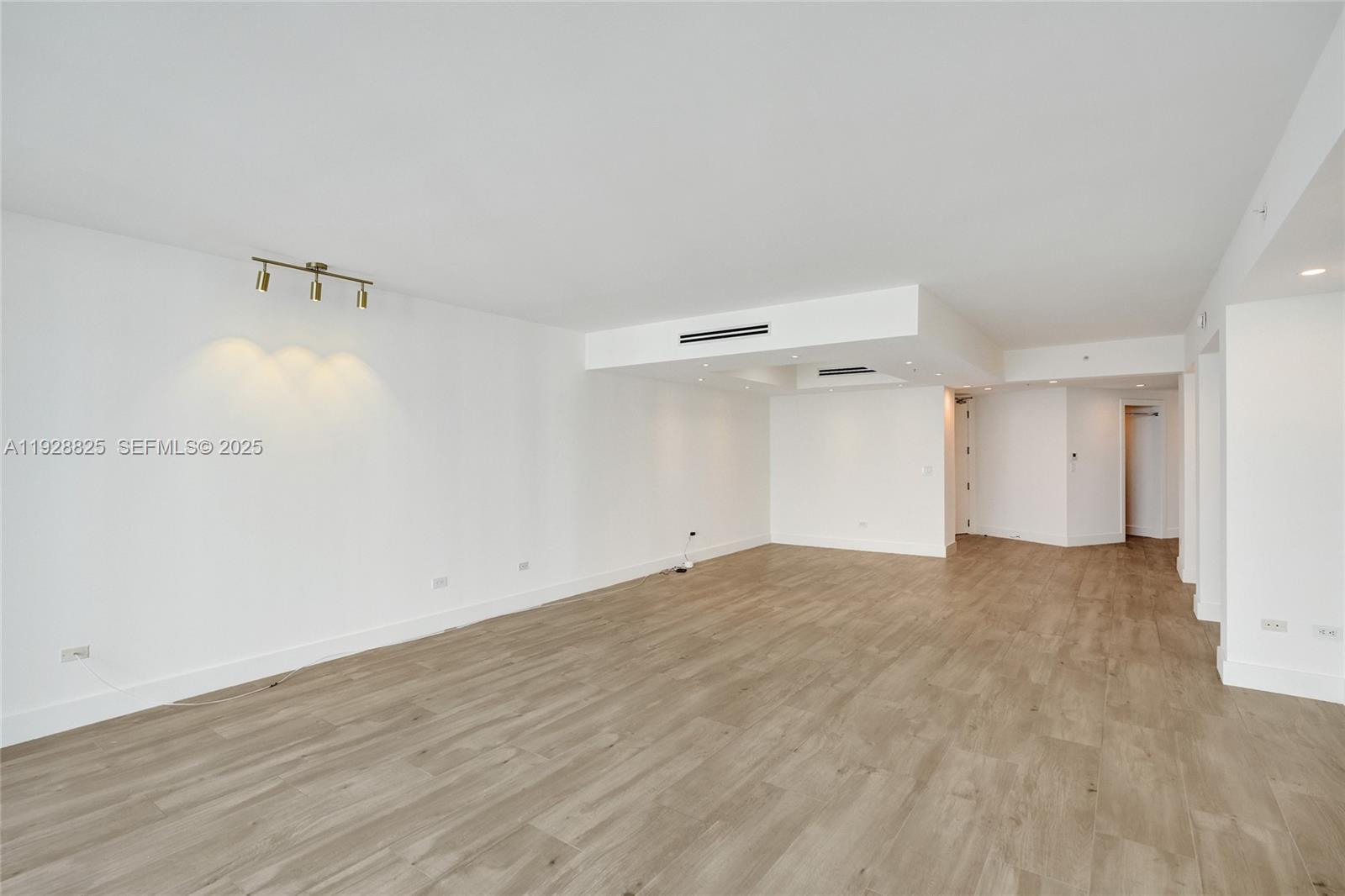 THREE TEQUESTA POINT CONDO - Residential Lease