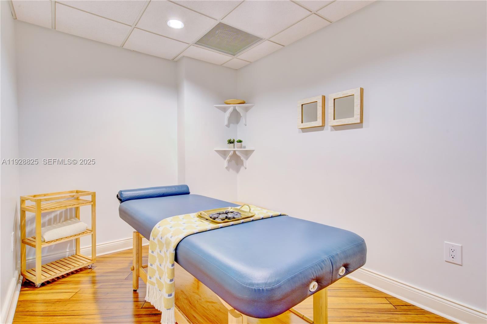 THREE TEQUESTA POINT CONDO - Residential Lease