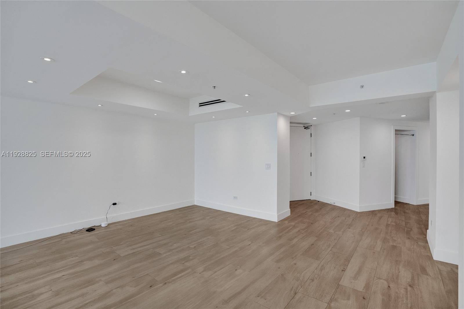 THREE TEQUESTA POINT CONDO - Residential Lease