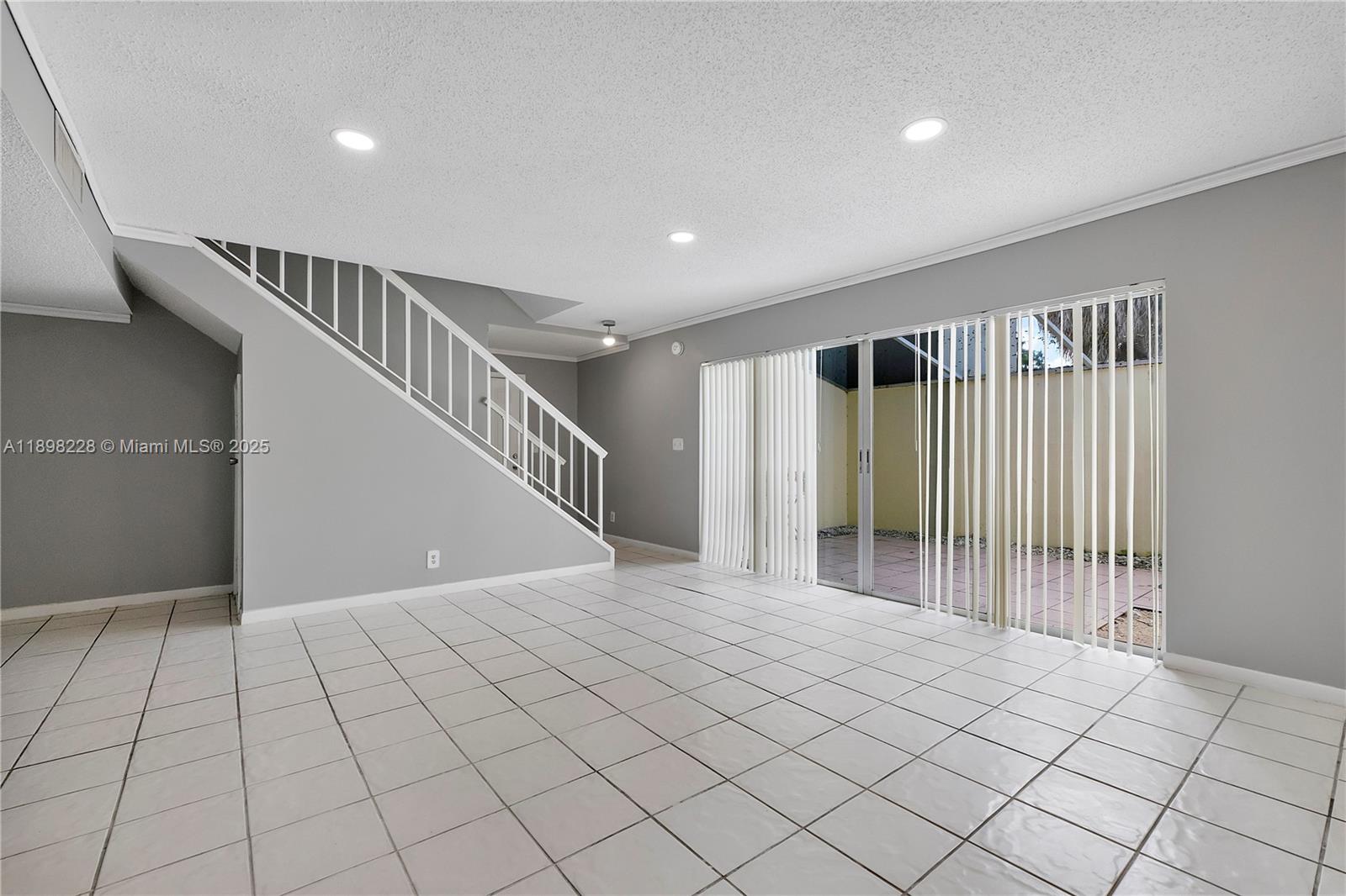 WOODGLEN CONDO - Residential