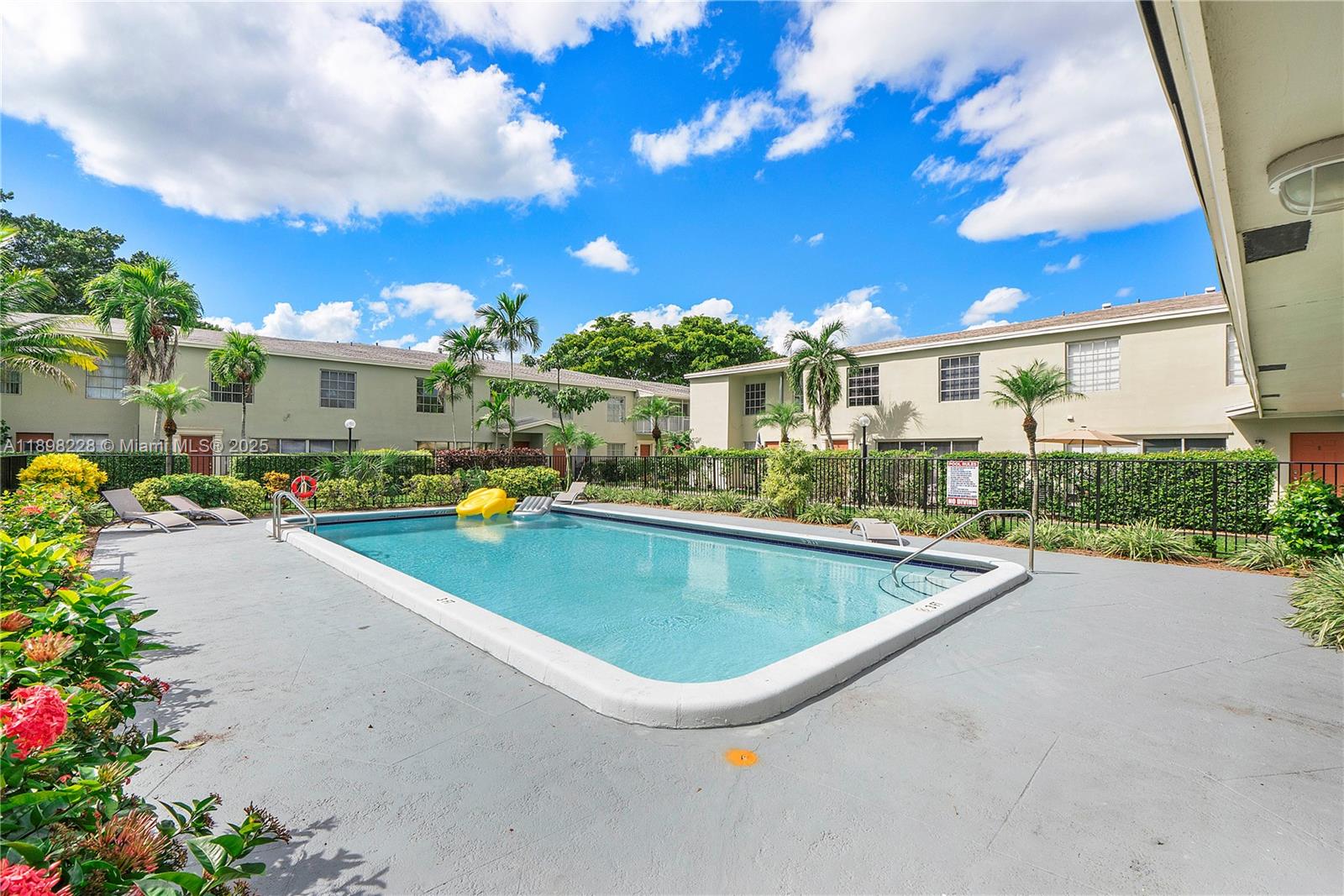 WOODGLEN CONDO - Residential