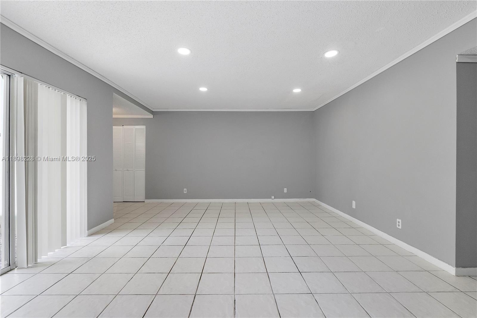 WOODGLEN CONDO - Residential