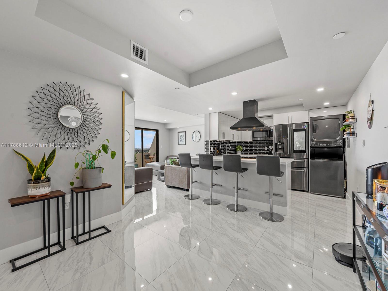 Property for Sale at 911 E Ponce De Leon Blvd 1601, Coral Gables, Broward County, Florida - Bedrooms: 2 
Bathrooms: 2  - $499,000