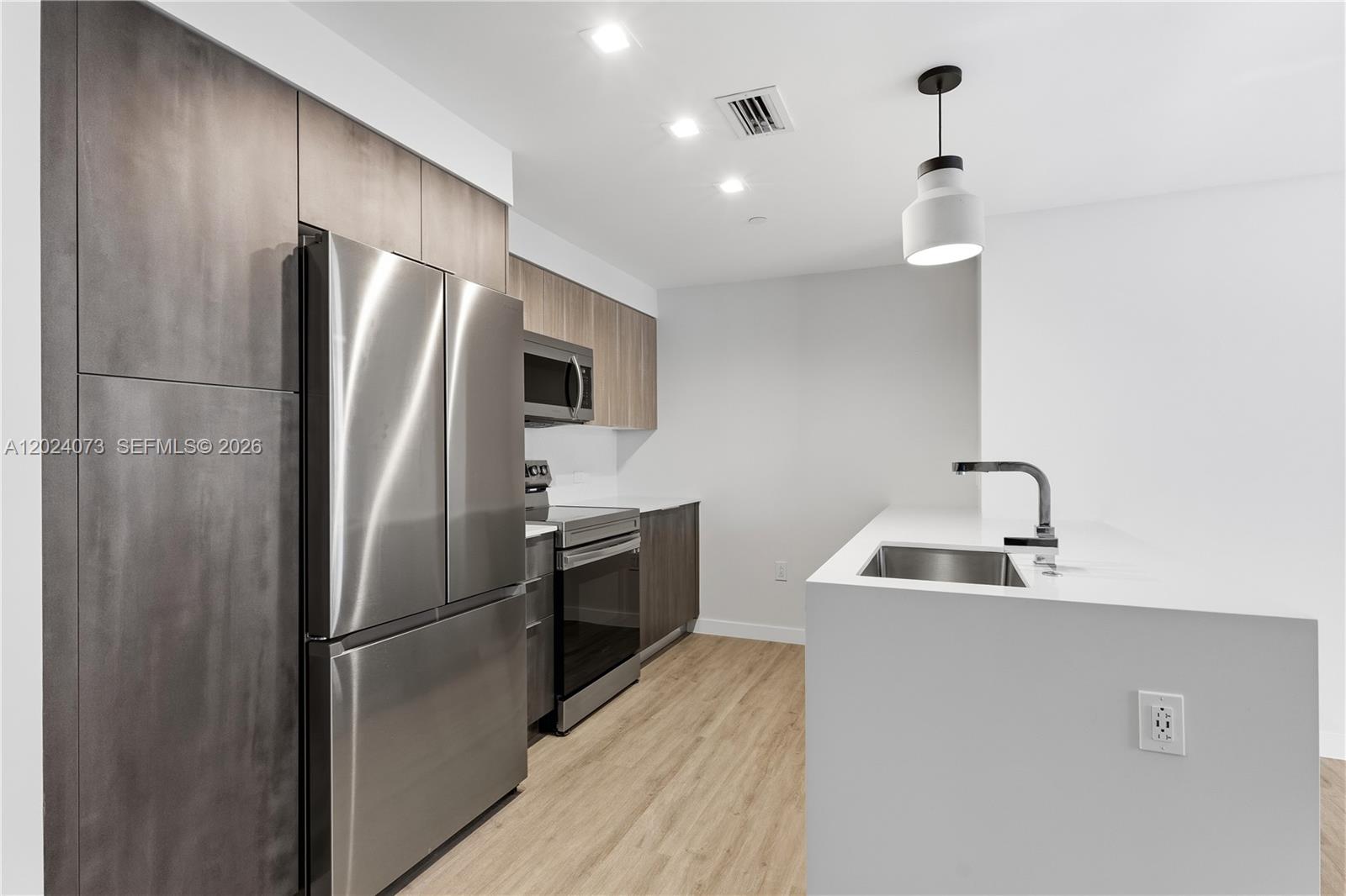 Flow House - Residential