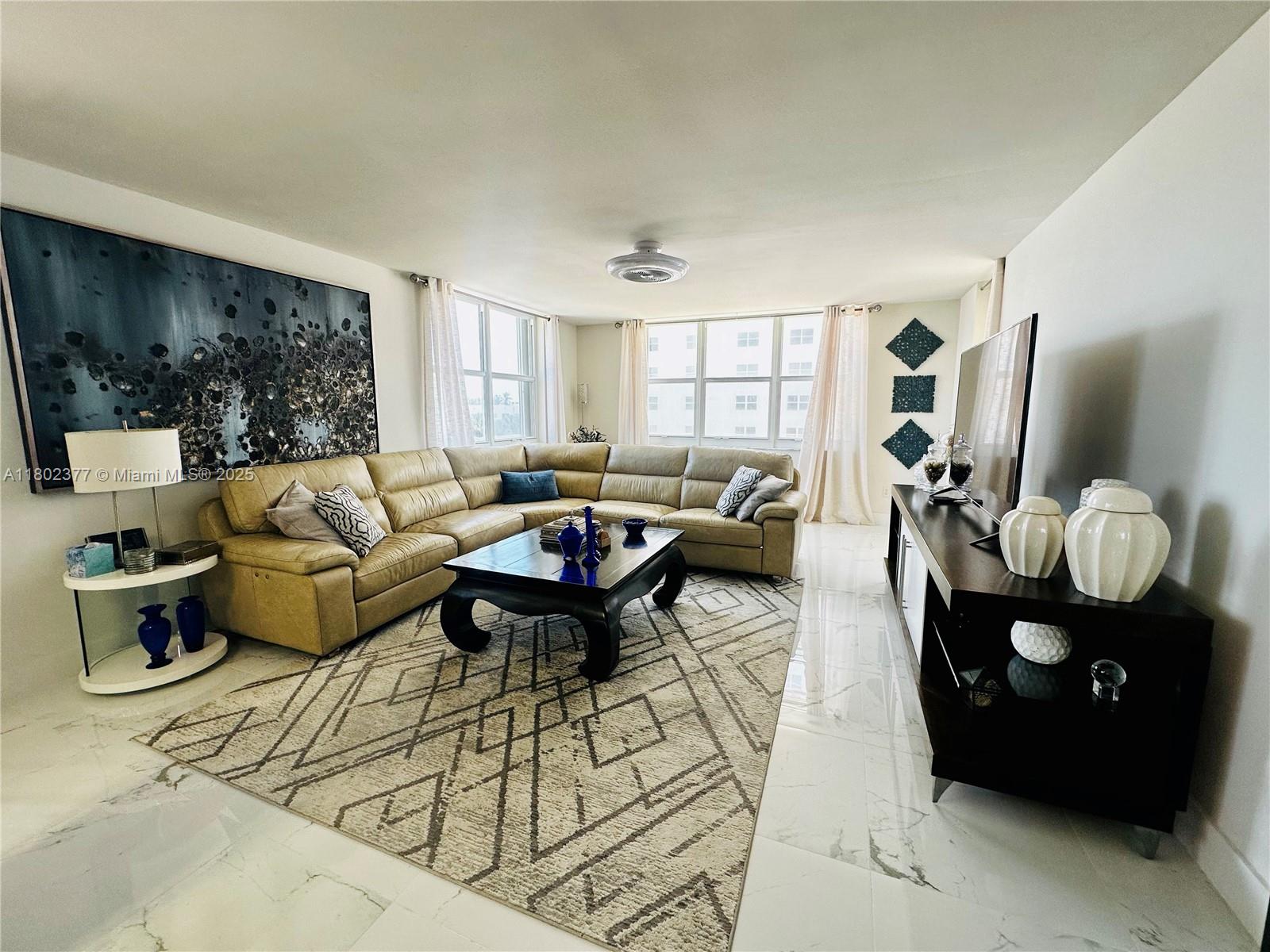 OXFORD TOWERS CONDO - Residential Lease