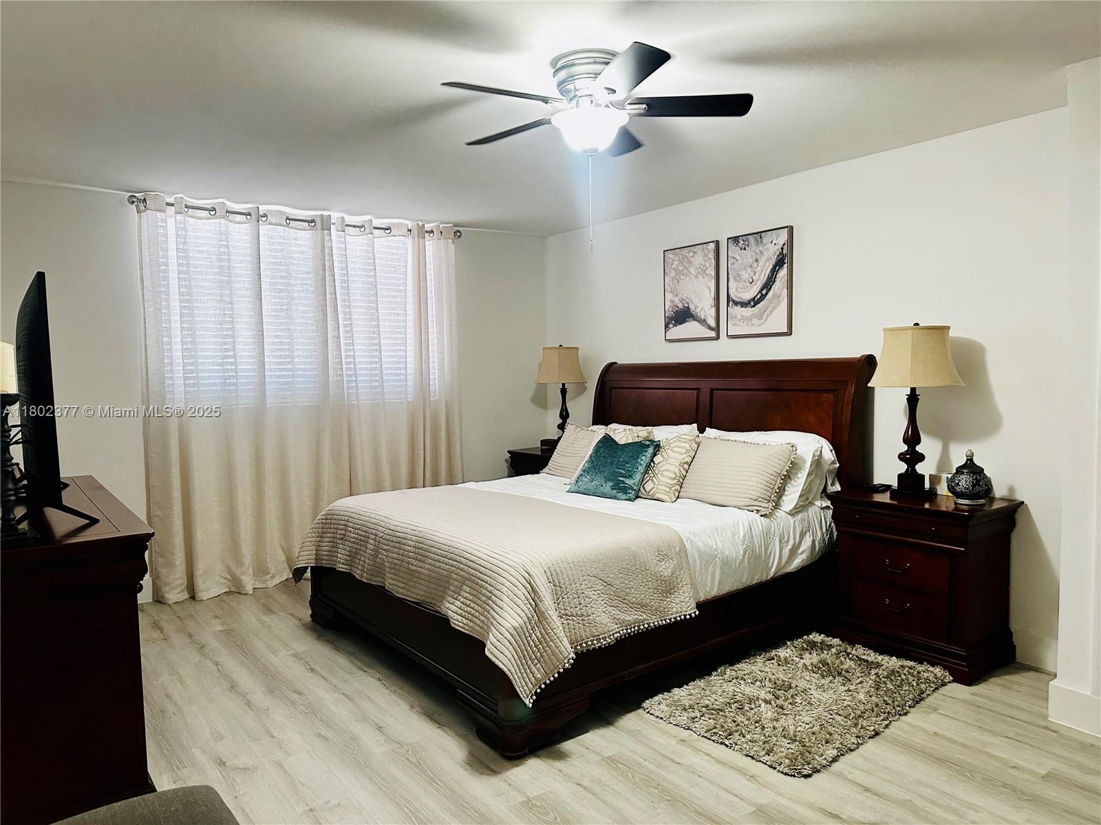 OXFORD TOWERS CONDO - Residential Lease