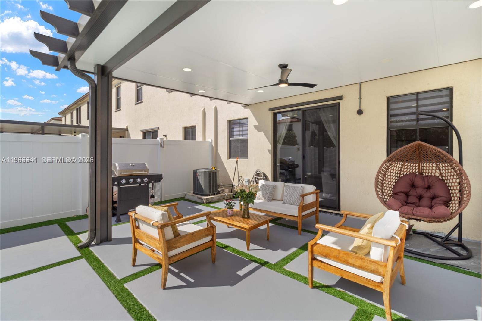 AQUABELLA NORTH REPLAT - Residential