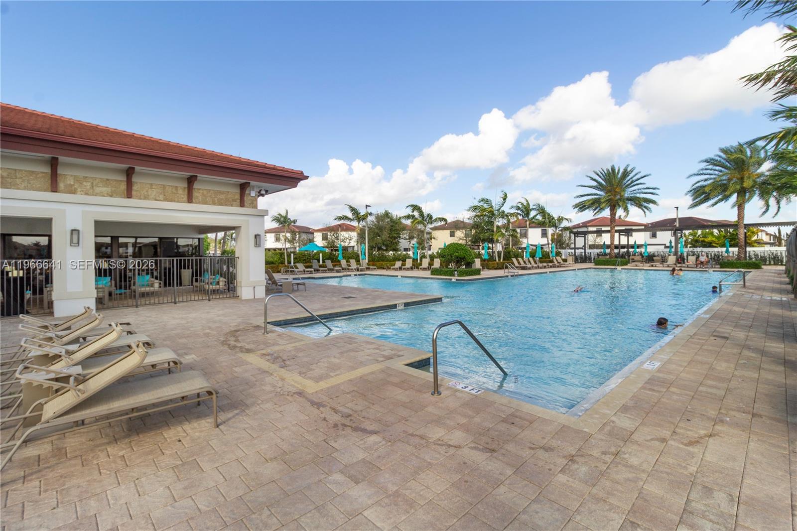 AQUABELLA NORTH REPLAT - Residential