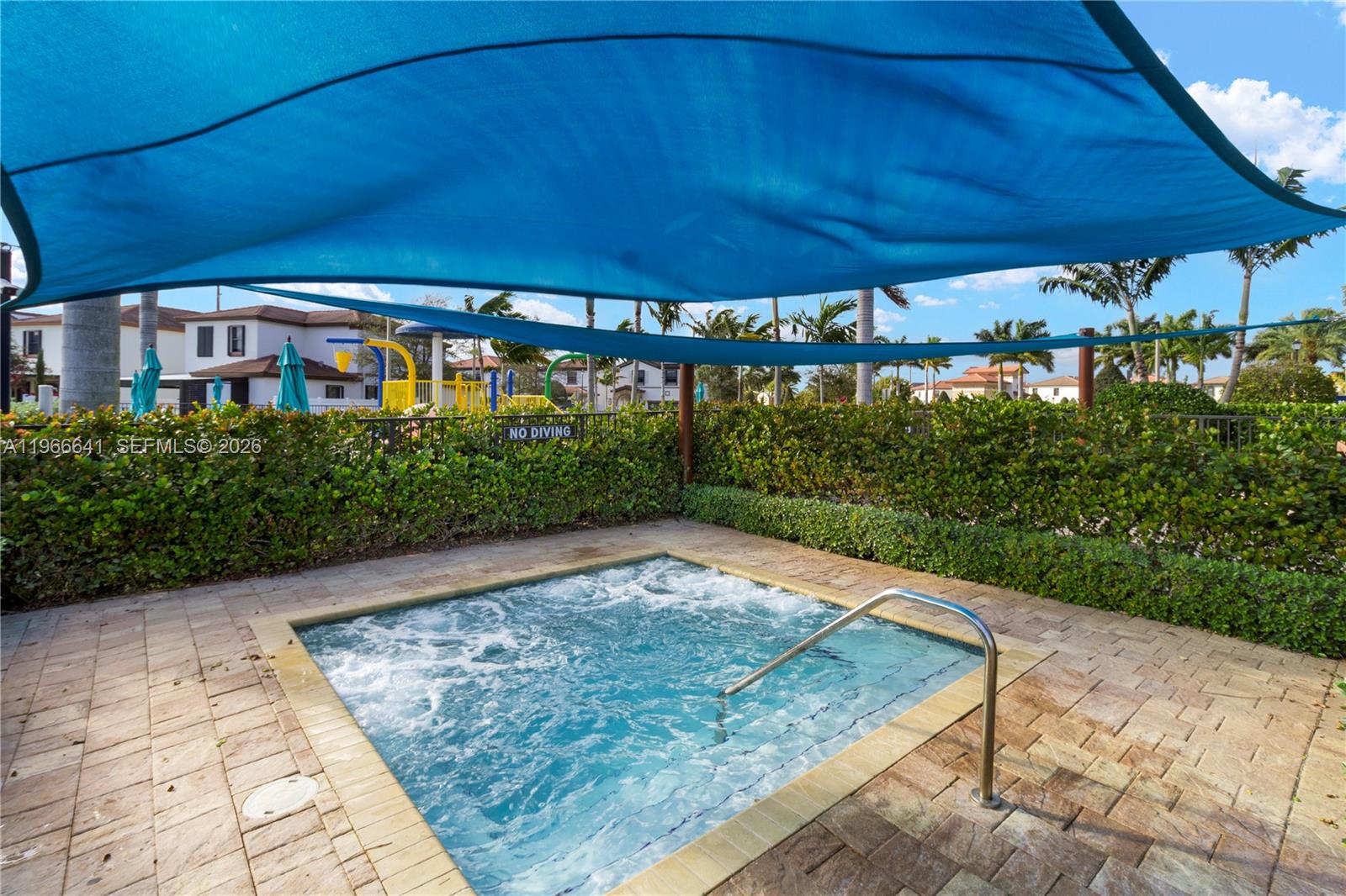 AQUABELLA NORTH REPLAT - Residential