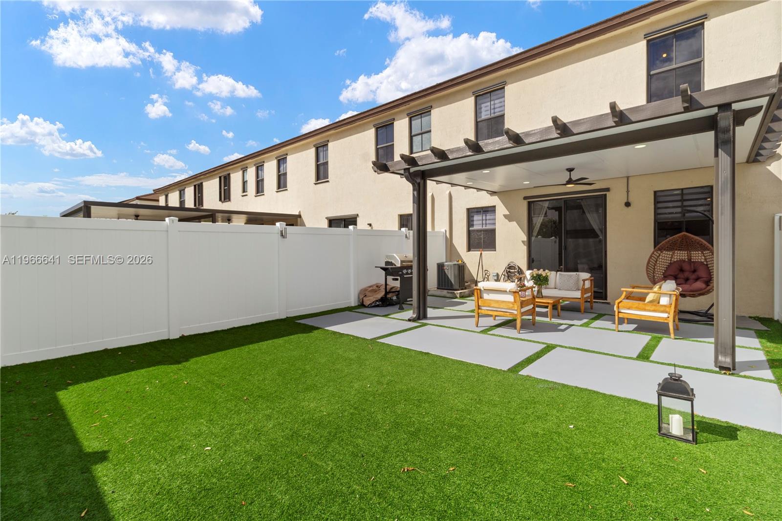 AQUABELLA NORTH REPLAT - Residential