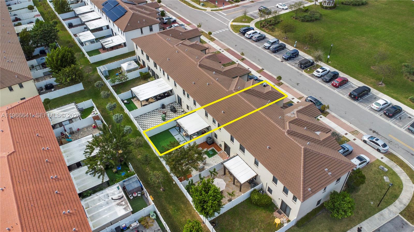 AQUABELLA NORTH REPLAT - Residential