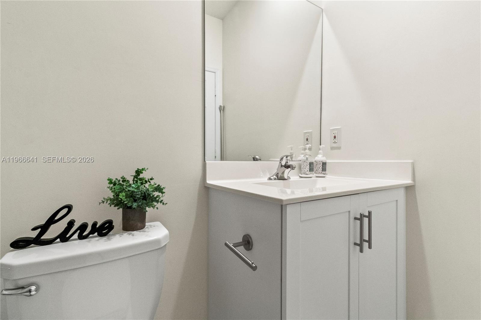 AQUABELLA NORTH REPLAT - Residential