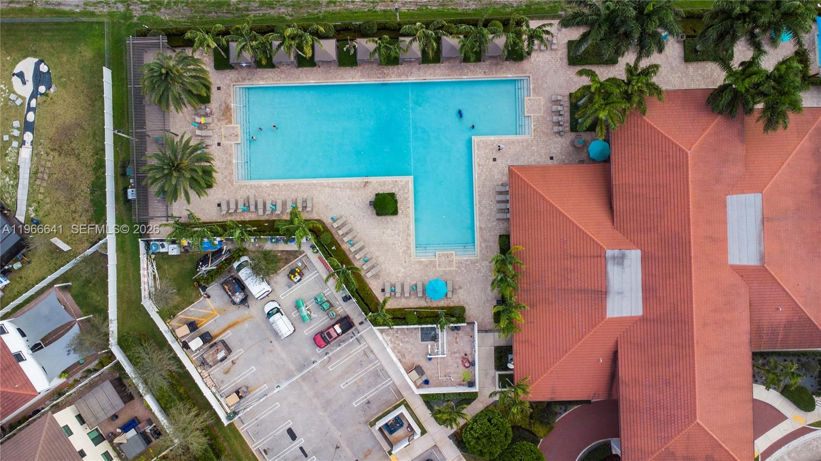 AQUABELLA NORTH REPLAT - Residential