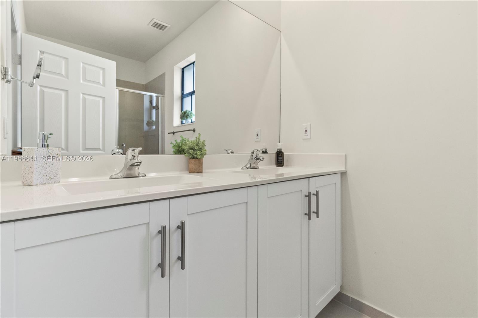 AQUABELLA NORTH REPLAT - Residential