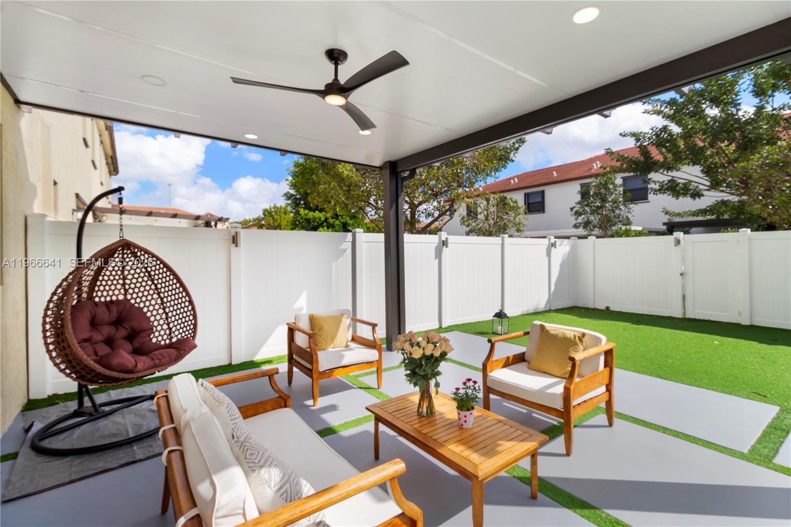 AQUABELLA NORTH REPLAT - Residential