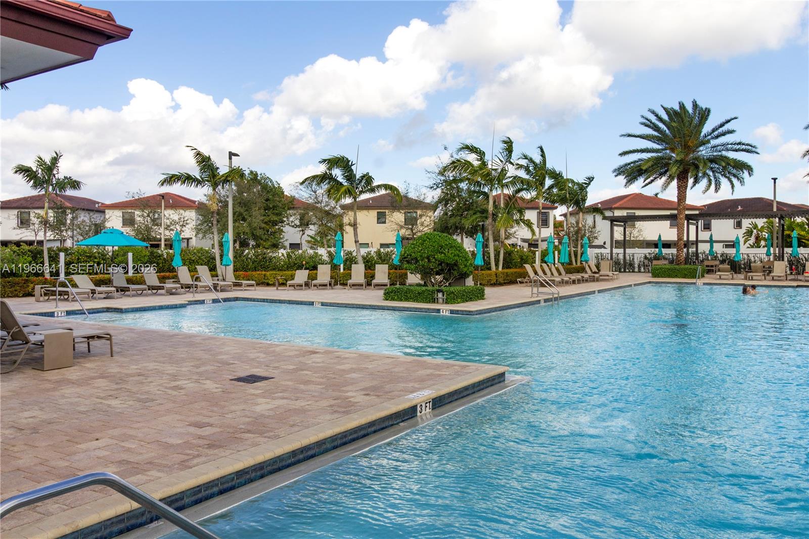 AQUABELLA NORTH REPLAT - Residential