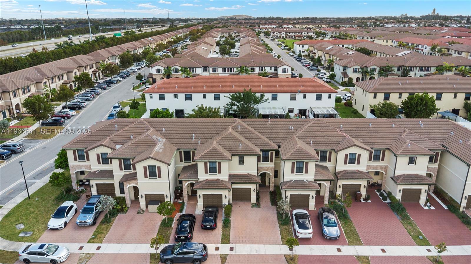 AQUABELLA NORTH REPLAT - Residential