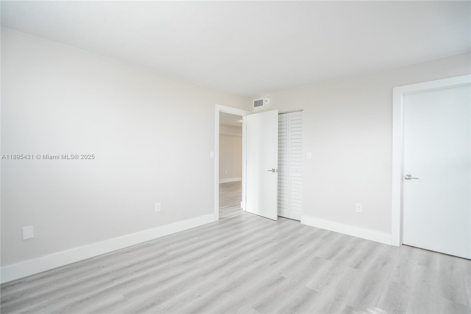 OCEANSIDE SEC ISLE OF NOR - Residential Lease