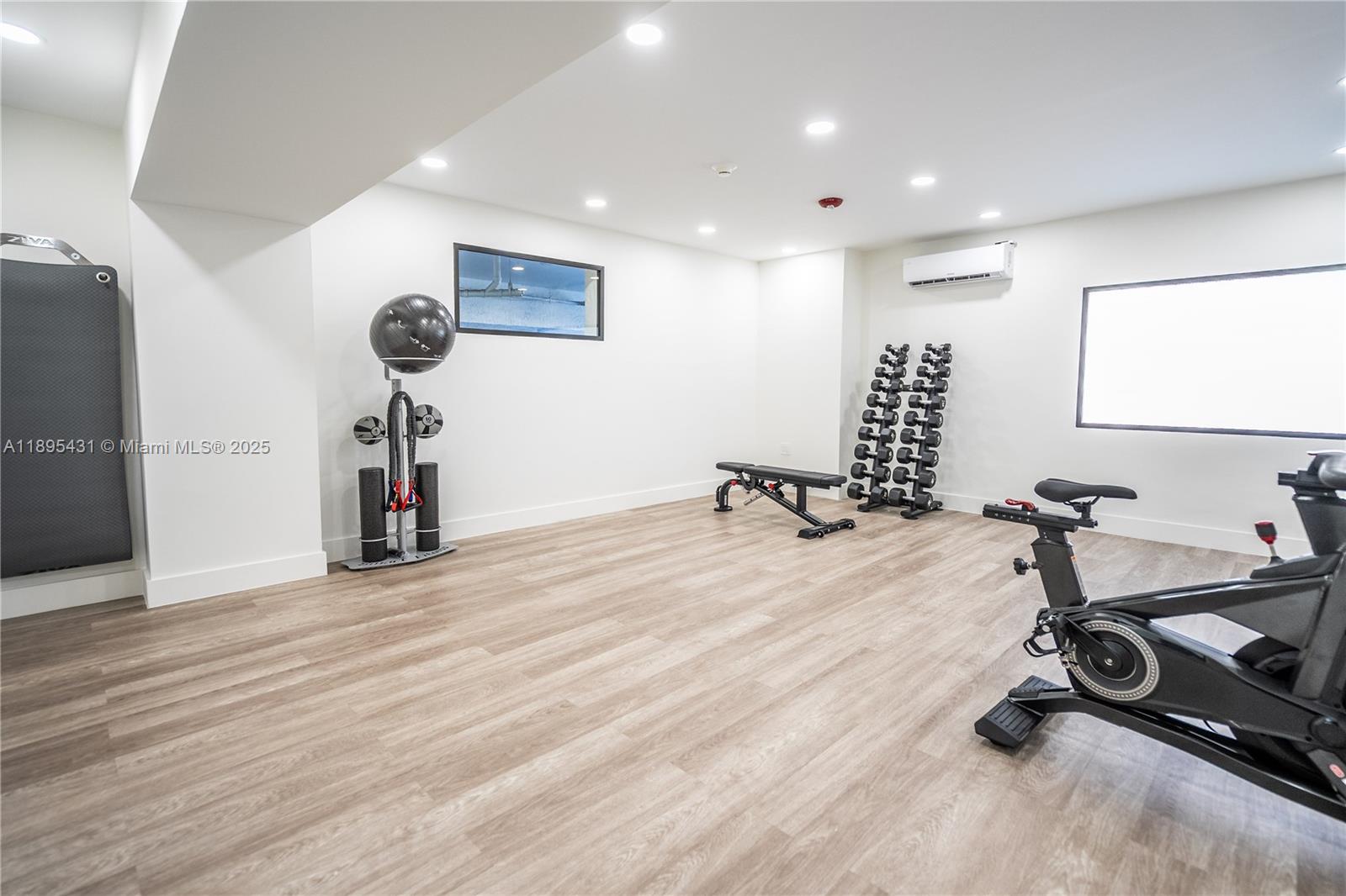 OCEANSIDE SEC ISLE OF NOR - Residential Lease