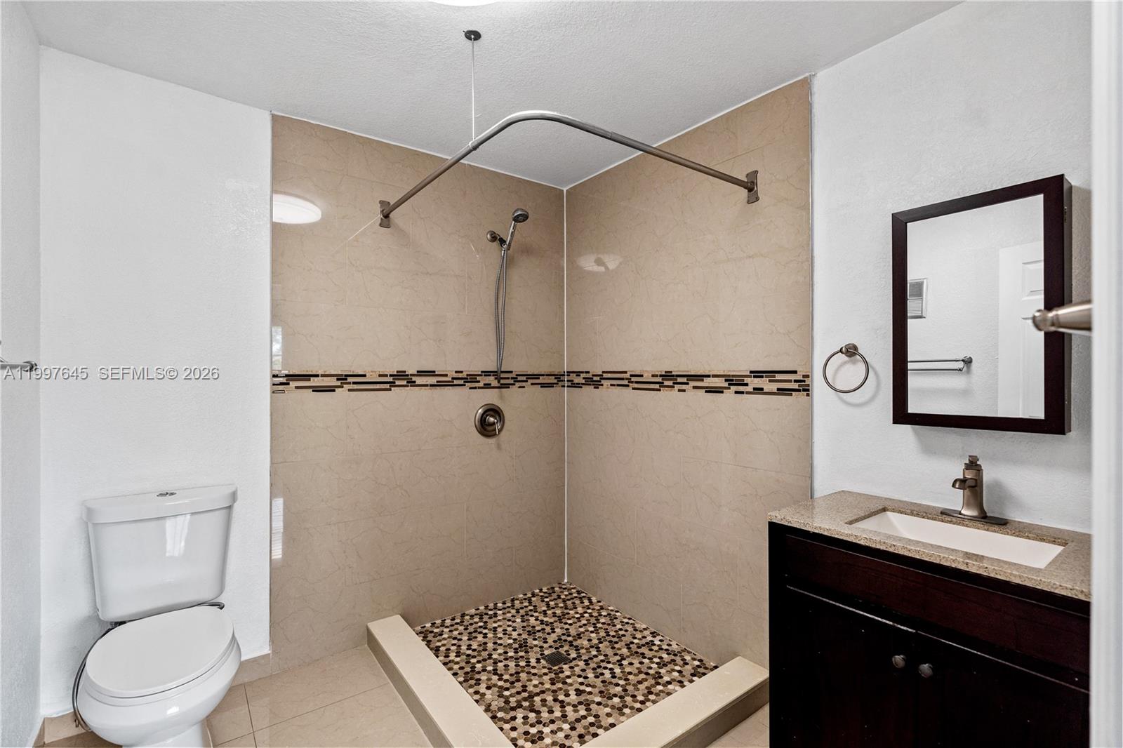 SUNCREST TOWNHOUSE CONDO - Residential